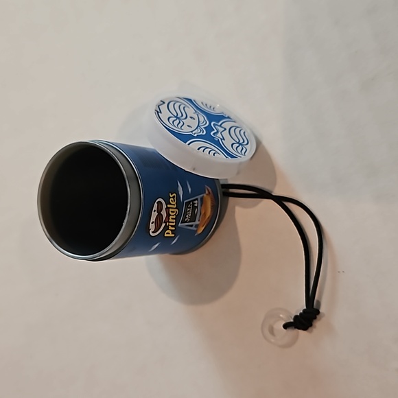 Mini Brands Pringles straw cap - Picture 2 of 3